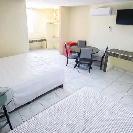 Oyo Hotel Plaza Las Torres, Cabo San Lucas Dış mekan fotoğraf