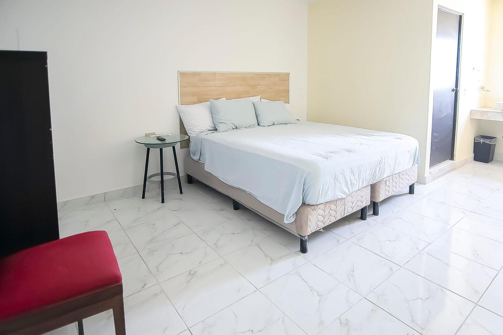 Oyo Hotel Plaza Las Torres, Cabo San Lucas Dış mekan fotoğraf