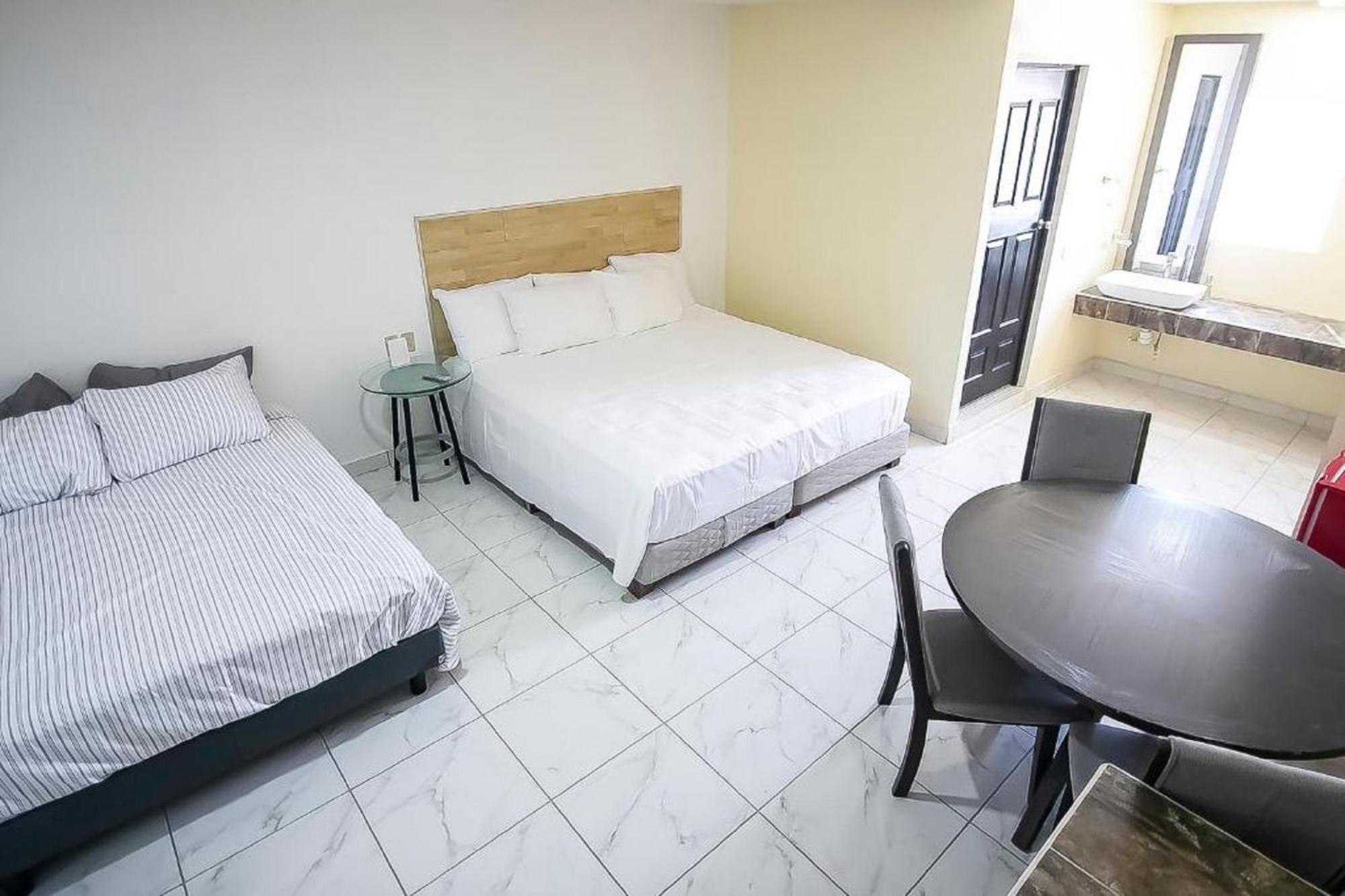 Oyo Hotel Plaza Las Torres, Cabo San Lucas Dış mekan fotoğraf